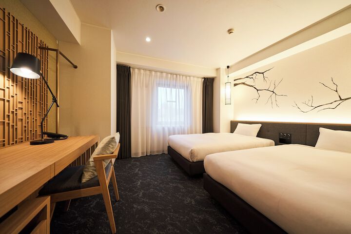 Room 15 of 152