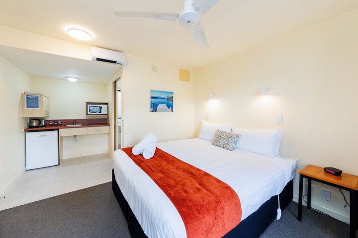 Room 5 of 54