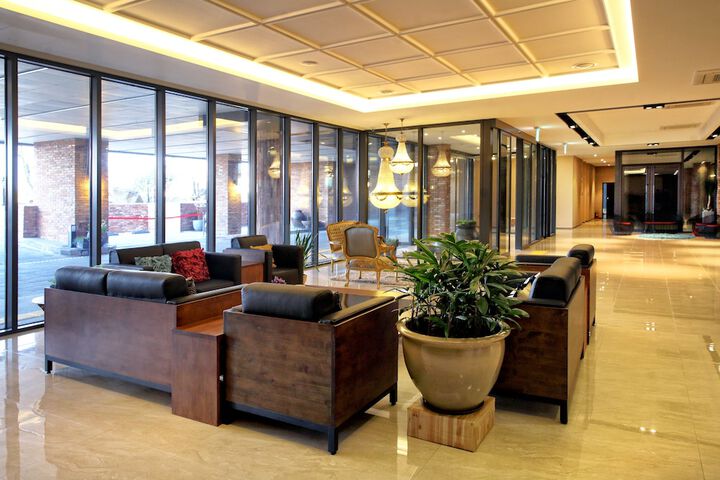 Hotel Interior 10 of 38