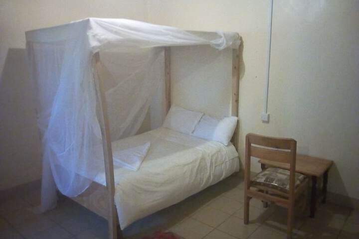 Room 8 of 22