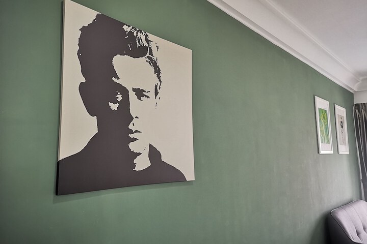 Room 26 of 106