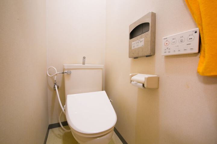 Room 9 of 29