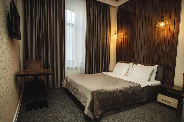Room 13 of 29