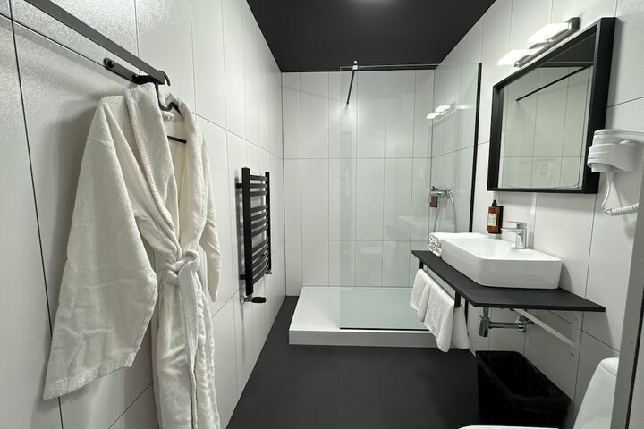 Room 20 of 37