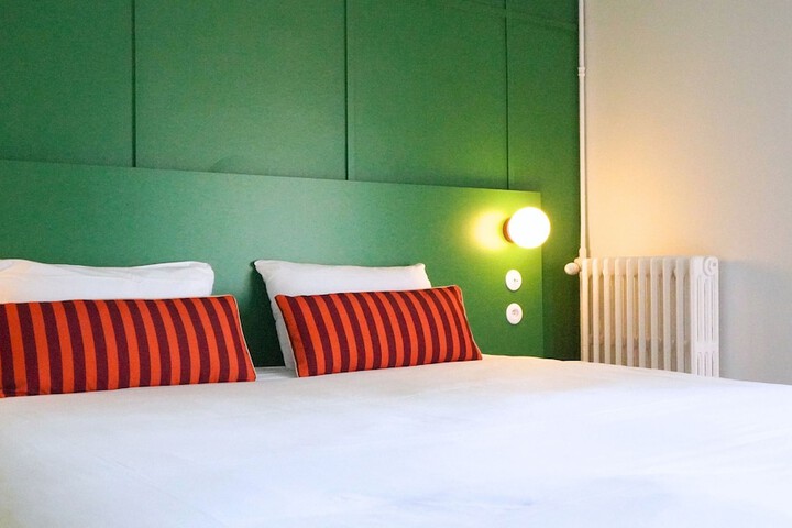 Room 35 of 119