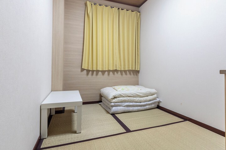 Room 8 of 78