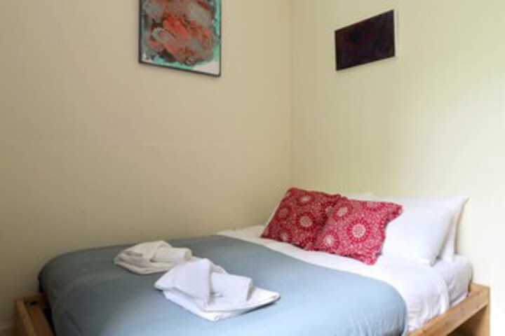 Room 35 of 40