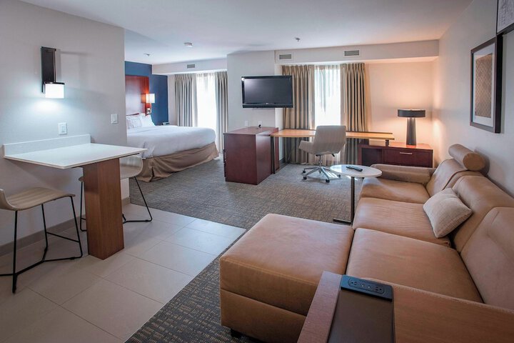 Room 8 of 20