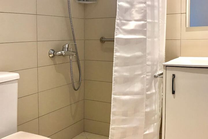 Room 55 of 104