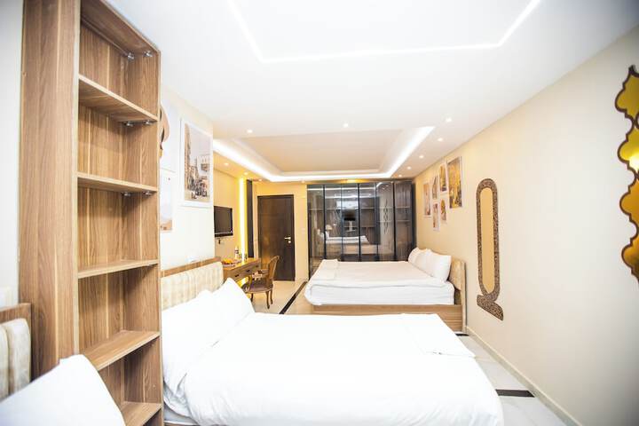 Room 78 of 177