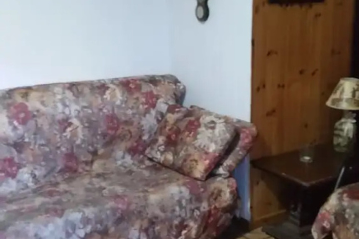 Room 3 of 12