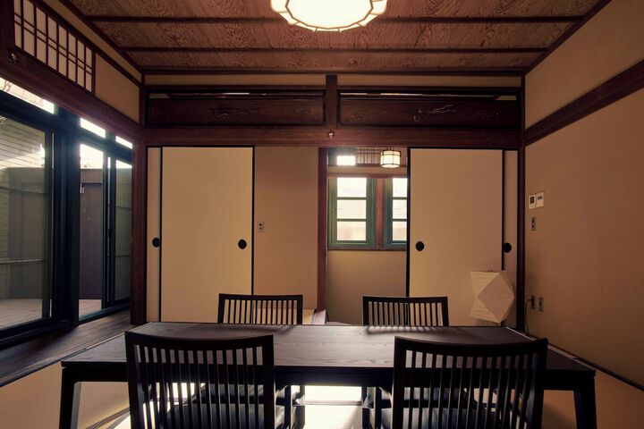 Room 47 of 106