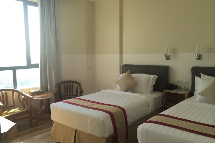 Room 6 of 56