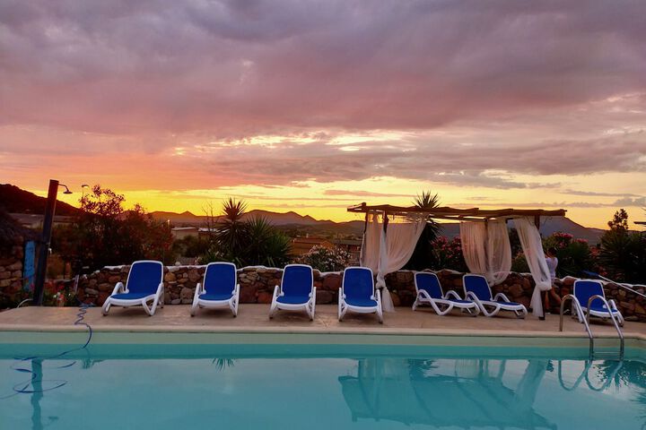 Hotel Pool