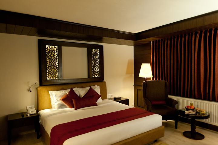 Room 12 of 84