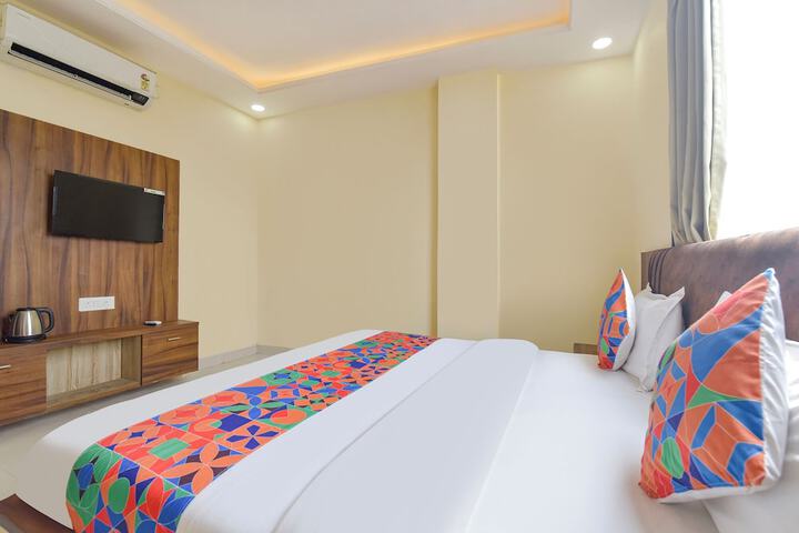 Room 19 of 37