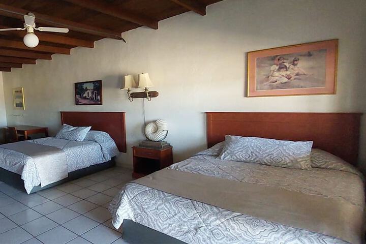 Room 6 of 15
