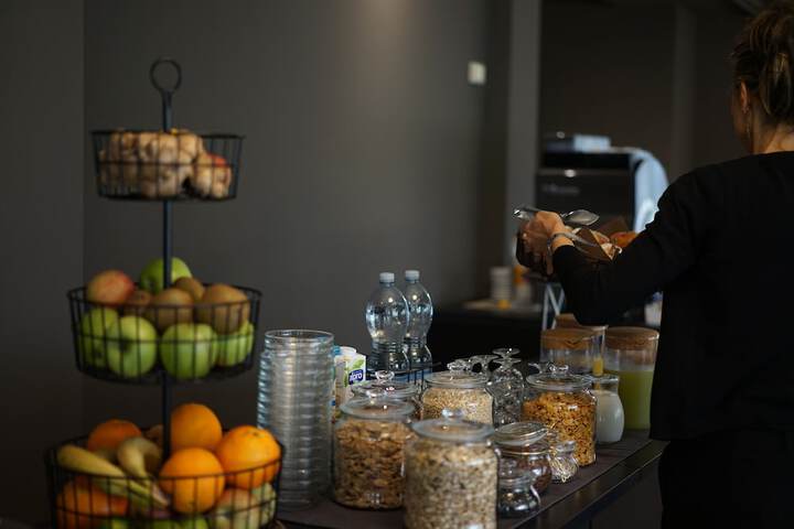 Breakfast/Coffee Service 29 of 76
