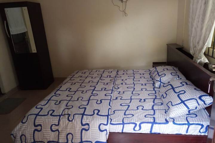 Room 3 of 13