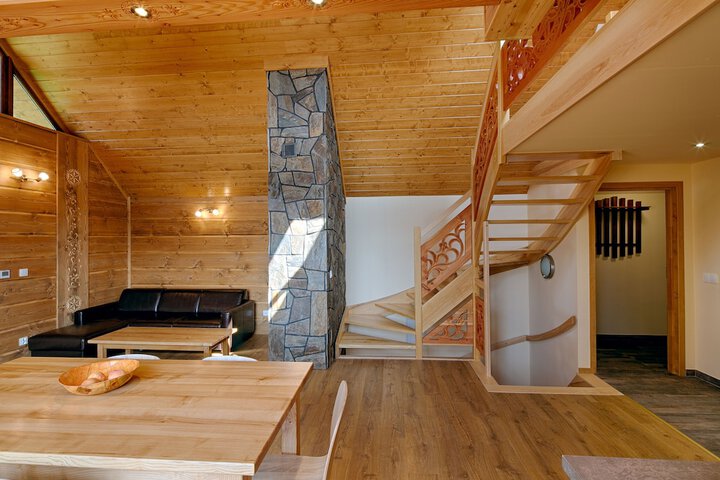 Room 12 of 30