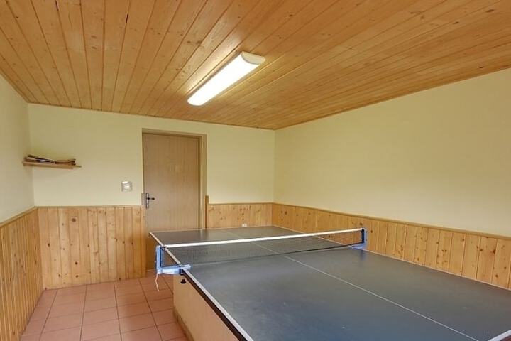 Room 15 of 32