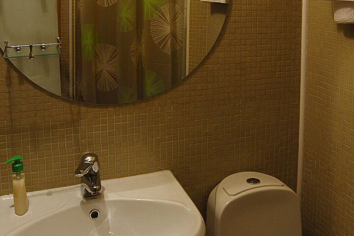 Room 27 of 45