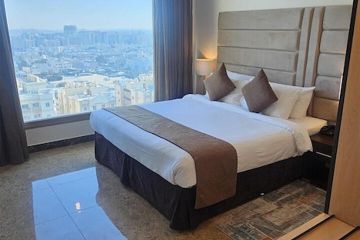 Room 53 of 129
