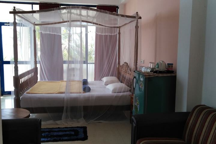 Room 8 of 51