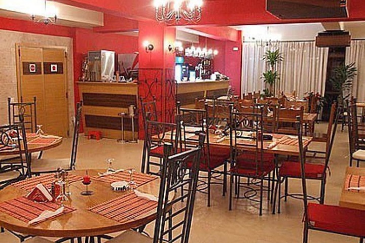 Dining 59 of 65