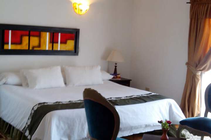 Room 4 of 84
