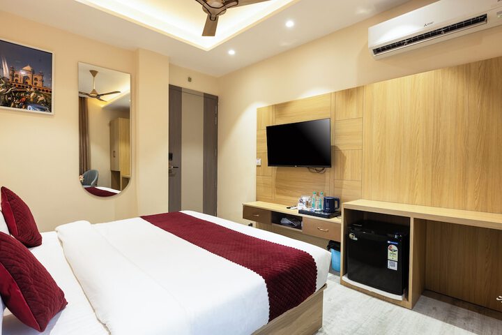 Room 21 of 42