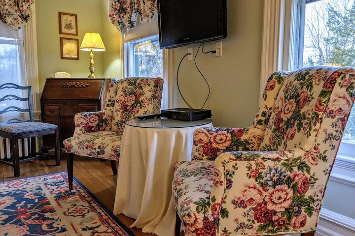 Room 32 of 258