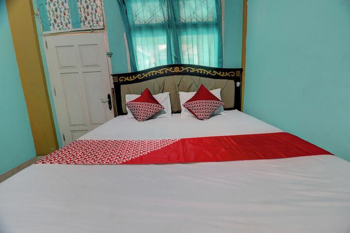Room 11 of 27