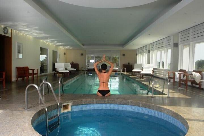 Pool 64 of 135