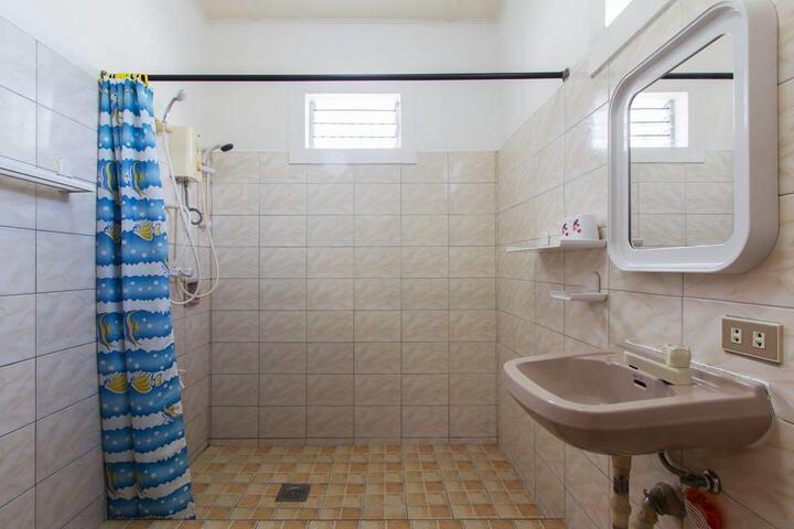 Margandys Hauz Hotel