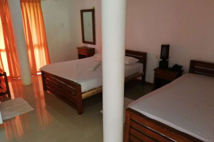 Room 14 of 151