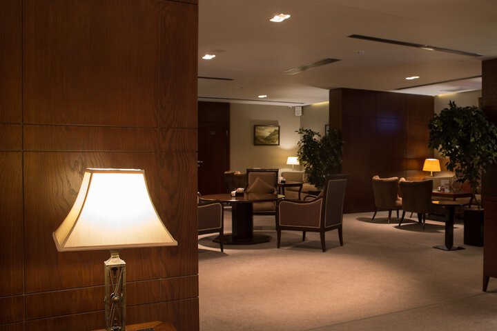 Lounge 65 of 72