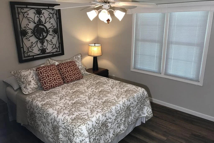 Room 3 of 18