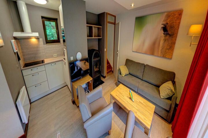 Room 9 of 41