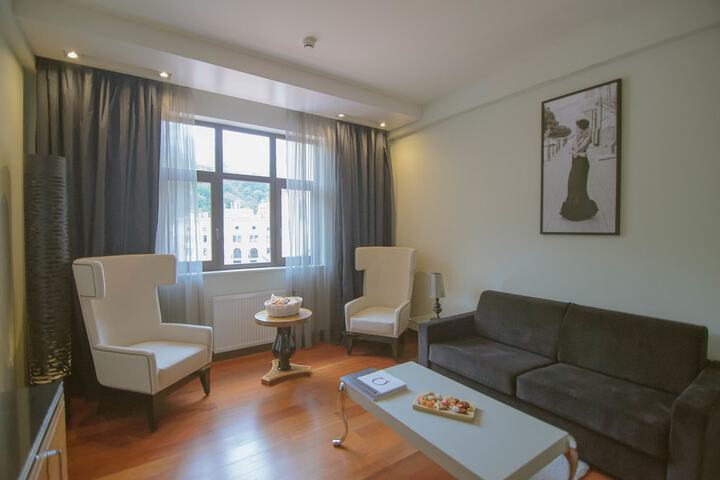 Room 56 of 186