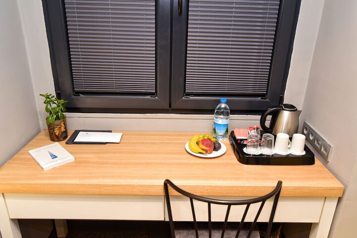 Room 14 of 22