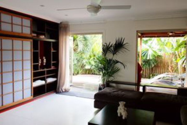 Room 18 of 22