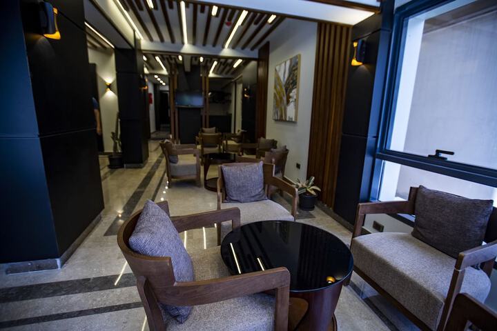 Hotel Interior 4 of 27