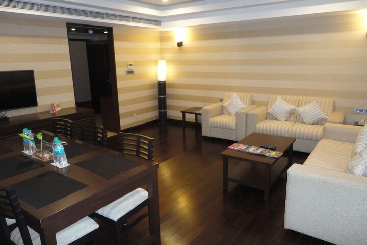 Guest Lobby