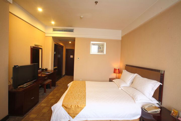 Room 3 of 21