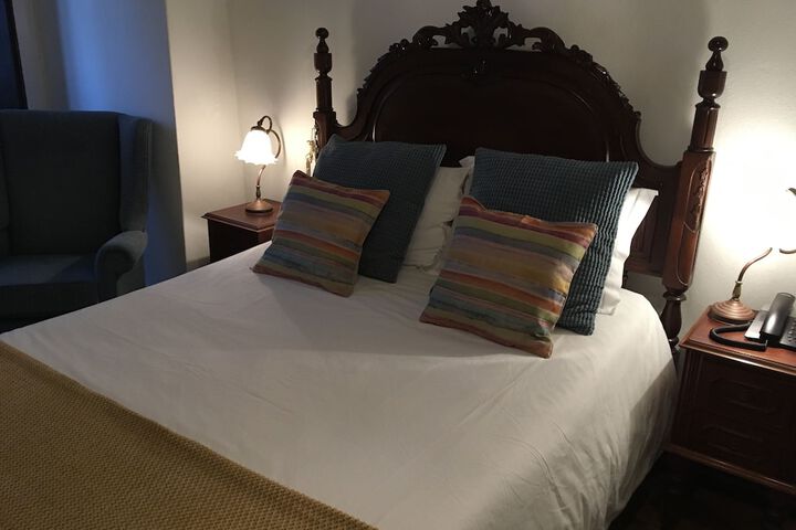Room 10 of 83