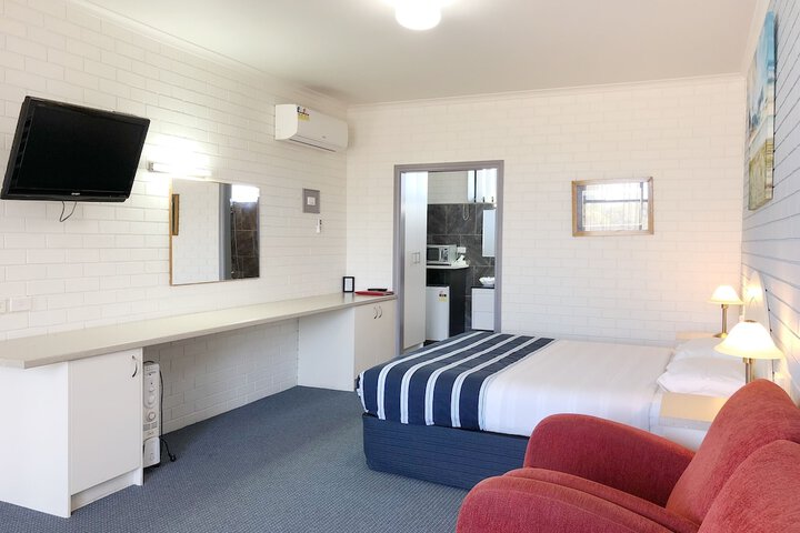 Room 17 of 79