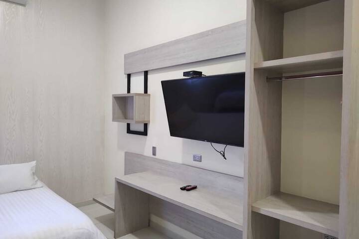 Room 17 of 30