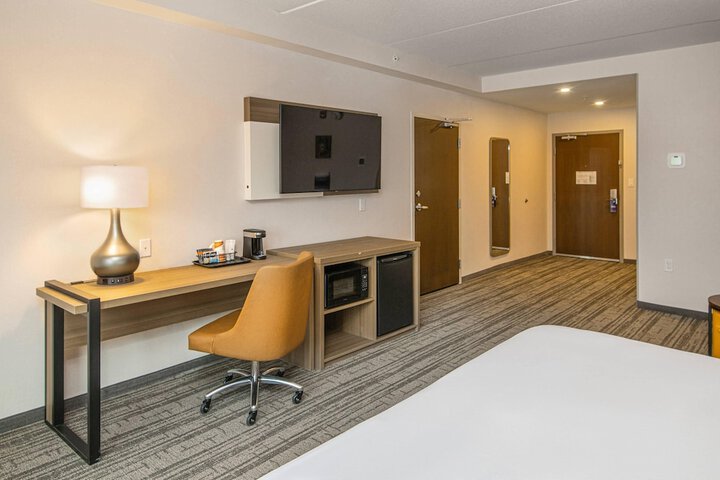 Room 18 of 38