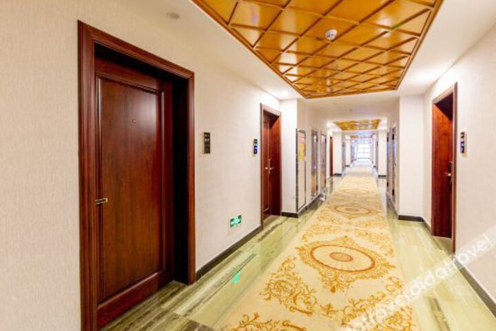Hotel Interior 7 of 27